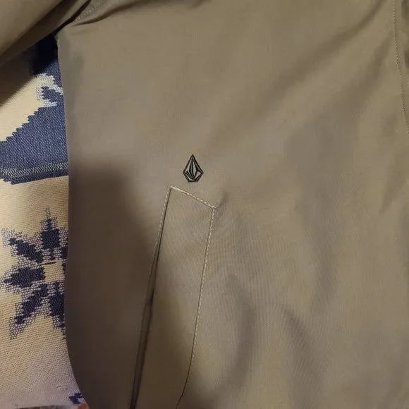 Volcom light jacket - Picture 2 of 3